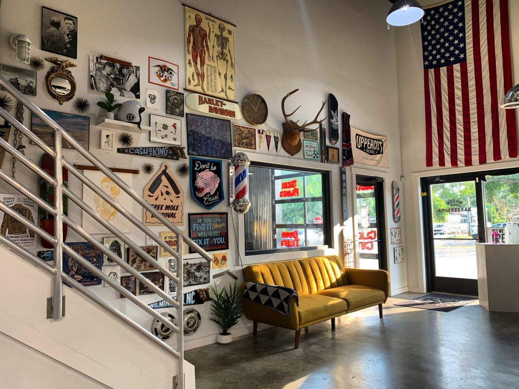 Entryway of the Queen Street Barbershop in ILM